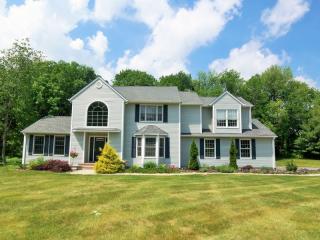 3 Apple Ridge Rd, Wantage, NJ 07461-4401