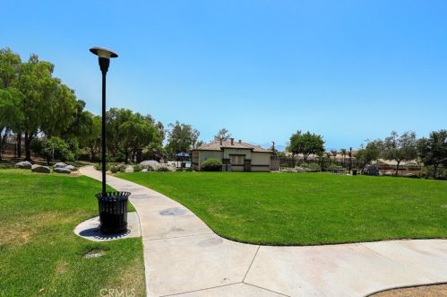 12595 Orangeblossom Ln, Riverside CA  92503-7058 exterior