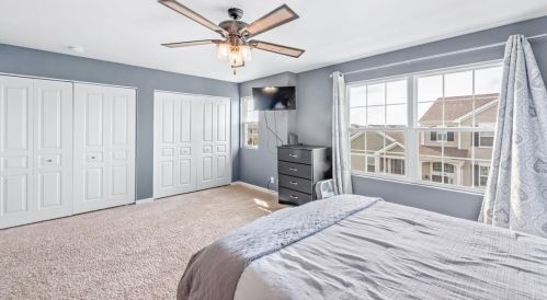 1252 Alta Vista Dr, Pingree Grove IL  60140-2057 exterior