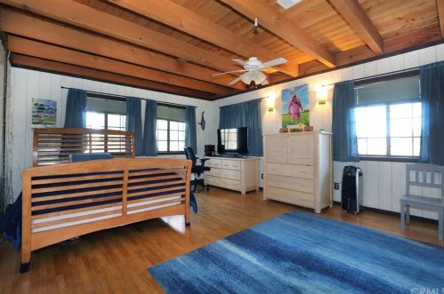 7132 Delaware St, Riverside CA  92504-3904 exterior