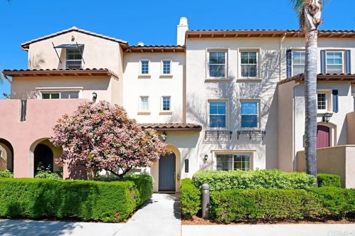 2464 Longstaff Ct, San Marcos, CA 92078-6600
