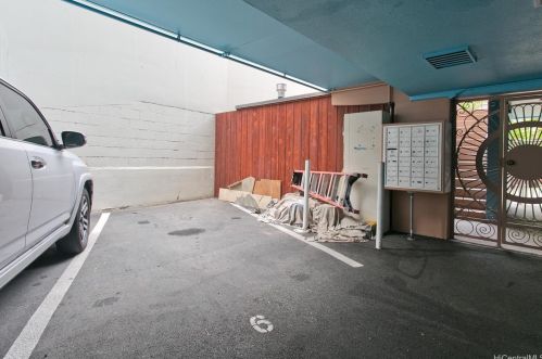 424 Walina St, Honolulu HI 96815-2955 exterior