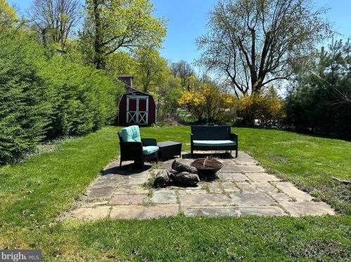 17 Spring Garden St, Ephrata PA  17522-2519 exterior