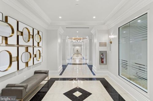 50 16th St, Philadelphia PA  19102-2516 exterior