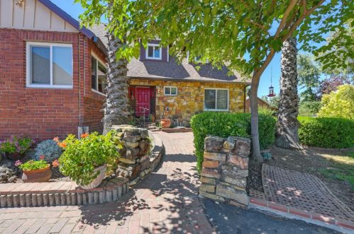 7524 Sloughhouse Rd, Elk Grove, CA 95624-9329