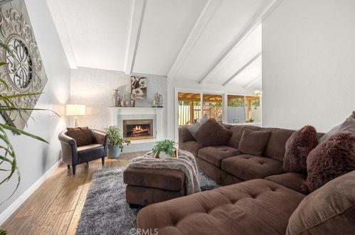 120 Avenida Segovia, Anaheim, CA 92808-1015