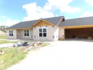 5710 Meadow Wood Dr, Blackshear, GA 31516-4489