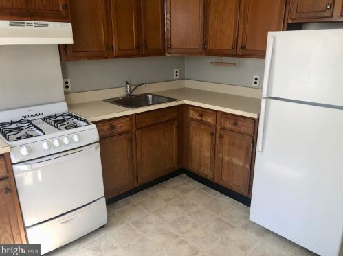 2523 12 St, Philadelphia PA 19133-1124 exterior