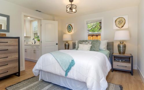 412 Monterey Ave, Capitola CA  95010-3614 exterior