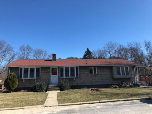 17 Ledo St, Coventry, RI 02816-6035