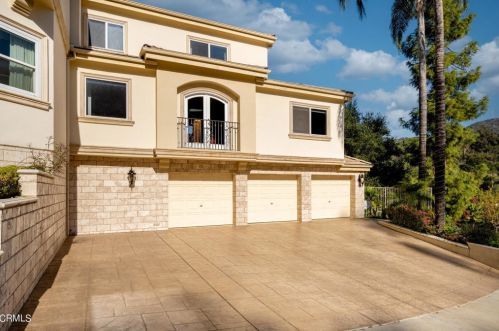 1958 Calafia St, Glendale CA  91208-2306 exterior