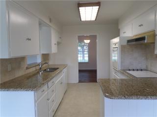 3765 Alta Vista Ln, Dallas TX  75229-2727 exterior