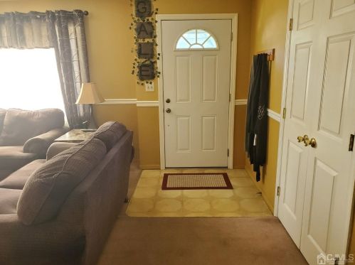 55 Farmbrook Dr, Old Bridge, NJ 08857-1448