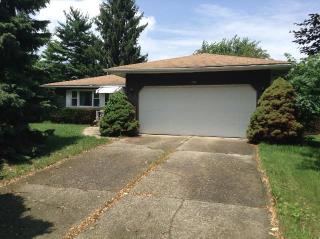 2046 Sumac Dr, Columbus, OH 43229-3831