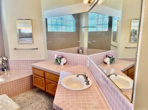 5325 Seneca Pl, Simi Valley CA 93063-2053 exterior