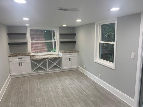 1733 Holly Ln, Atlanta GA  30329-3523 exterior