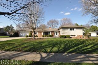 2208 Olive St, Bloomington, IL 61701-4312