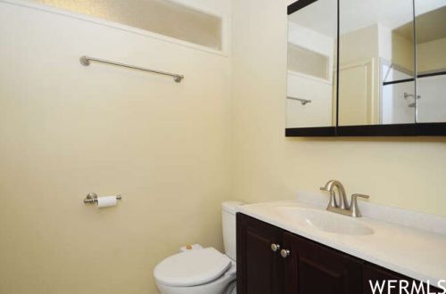 1137 Sego Lily Dr, Sandy UT 84094-4648 exterior