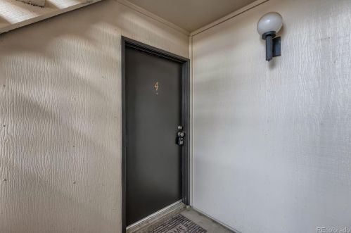 5995 Hampden Ave, Denver CO  80227-5417 exterior