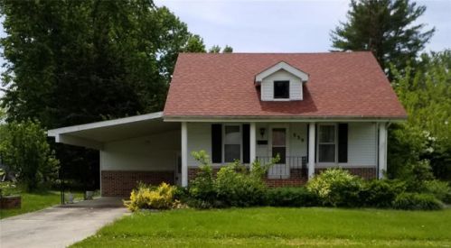 339 Hoehn St, Womac, IL 62626-2148