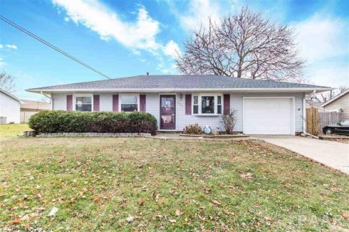 303 Rosewood Dr, Beverly Manor IL  61571-3151 exterior