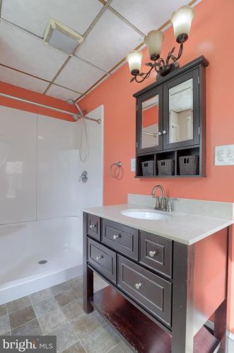 326 Mary St, Lancaster PA  17603-3331 exterior