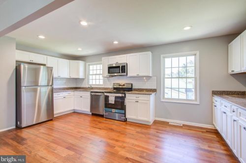 2311 Maytime Dr, Gambrills, MD 21054-1435