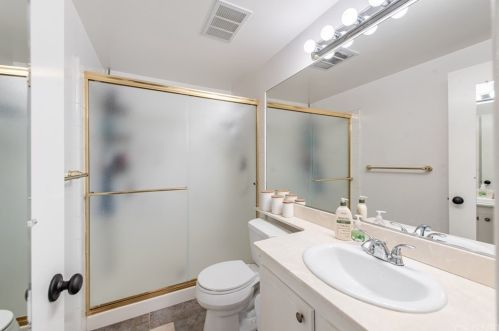 1567 Bridget Ave, Simi Valley CA  93065-3607 exterior