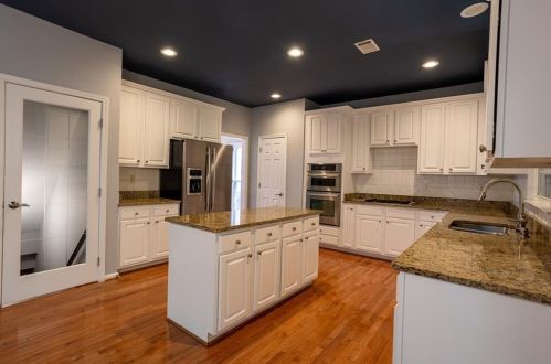 1030 Lancaster Walk, Atlanta GA  30328-4860 exterior