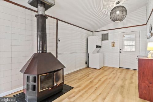 1195 Warden Lake A B Dr, Wardensville WV  26851-8192 exterior