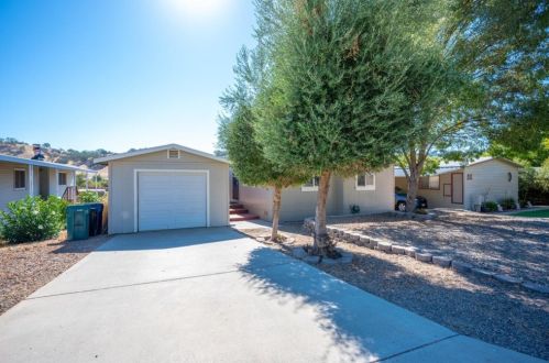 4398 Valley Ln, Lake Nacimiento, CA 93446-4181