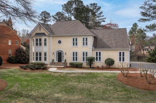4036 Penhurst Dr, Marietta, GA 30062-6161