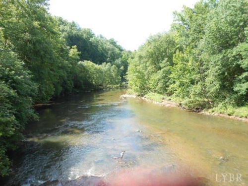 2393 Falling Rock Dr, Arrington, VA 22922-2541