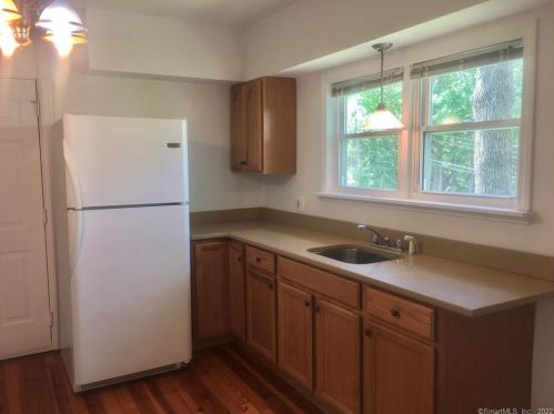 112 Hillside Ave, Huntington CT  06484-4165 exterior