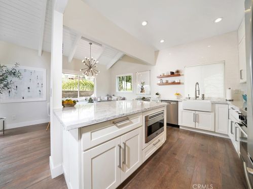 25222 Manzanita Dr, Dana Point, CA 92629-2634