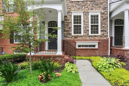 2274 Limehurst Dr, Atlanta, GA 30319-5725