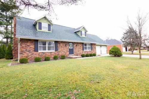 85 Forestview Rd, Mayfair, IL 61550-1103