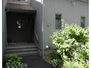70 Brookside Dr, Stratham, NH 03885-2128