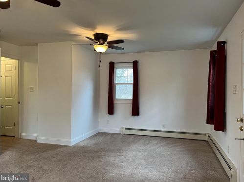 56 Mandl St, Trenton NJ  08619-3604 exterior