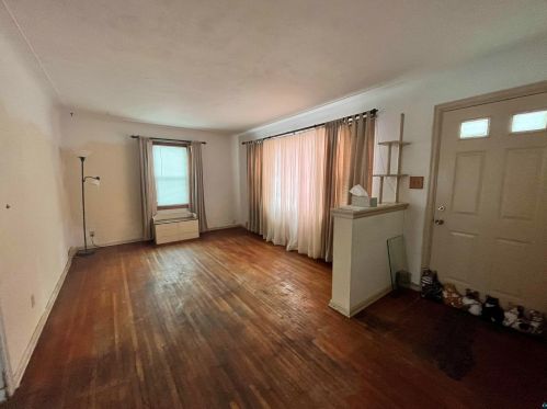 3121 Piedmont Ave, Duluth, MN 55811-2854