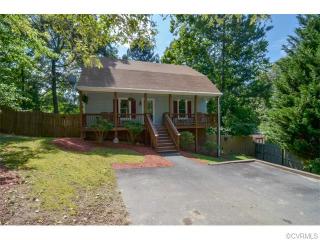 2901 Speeks Dr, Midlothian VA  23112-3332 exterior