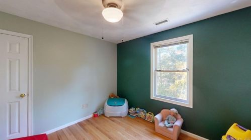1037 Providence Pike, Killingly CT  06239-4003 exterior