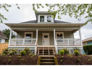 3943 32 St, Portland OR  97202-3426 exterior