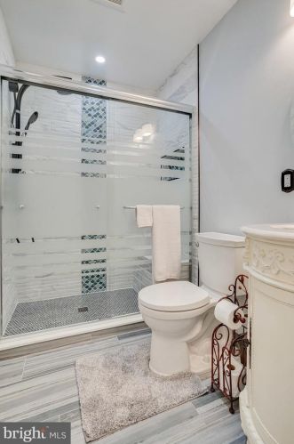 8729 Redman St, Springfield VA  22153-2413 exterior