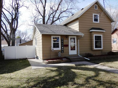 2526 King Ave, Slayton, MN 56172-1233