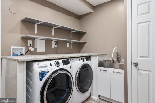 1331 Argyll Dr, Arnold MD  21012-2102 exterior