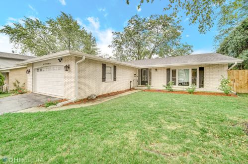 133 King George Ct, Palatine, IL 60067-2633