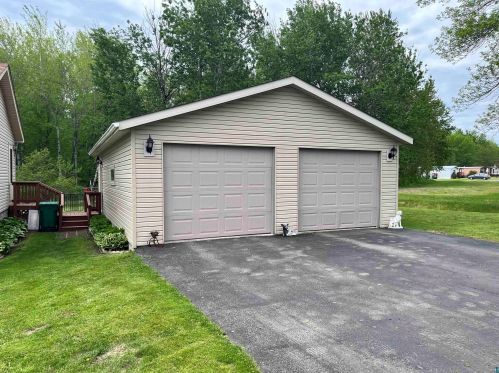 32 Coban Dr, Duluth, MN 55808-1960