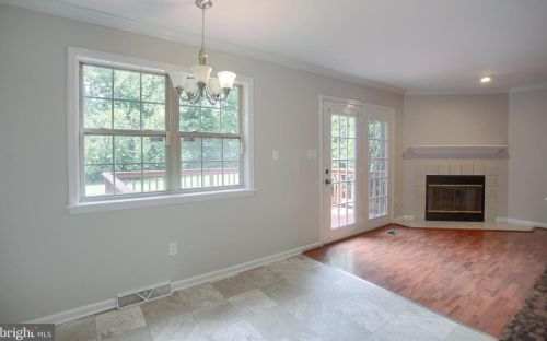 9 Mill Pond Dr, Lancaster PA  17603-7412 exterior