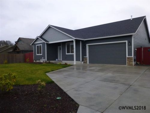 318 Jadon Dr, Lebanon OR  97355-1696 exterior